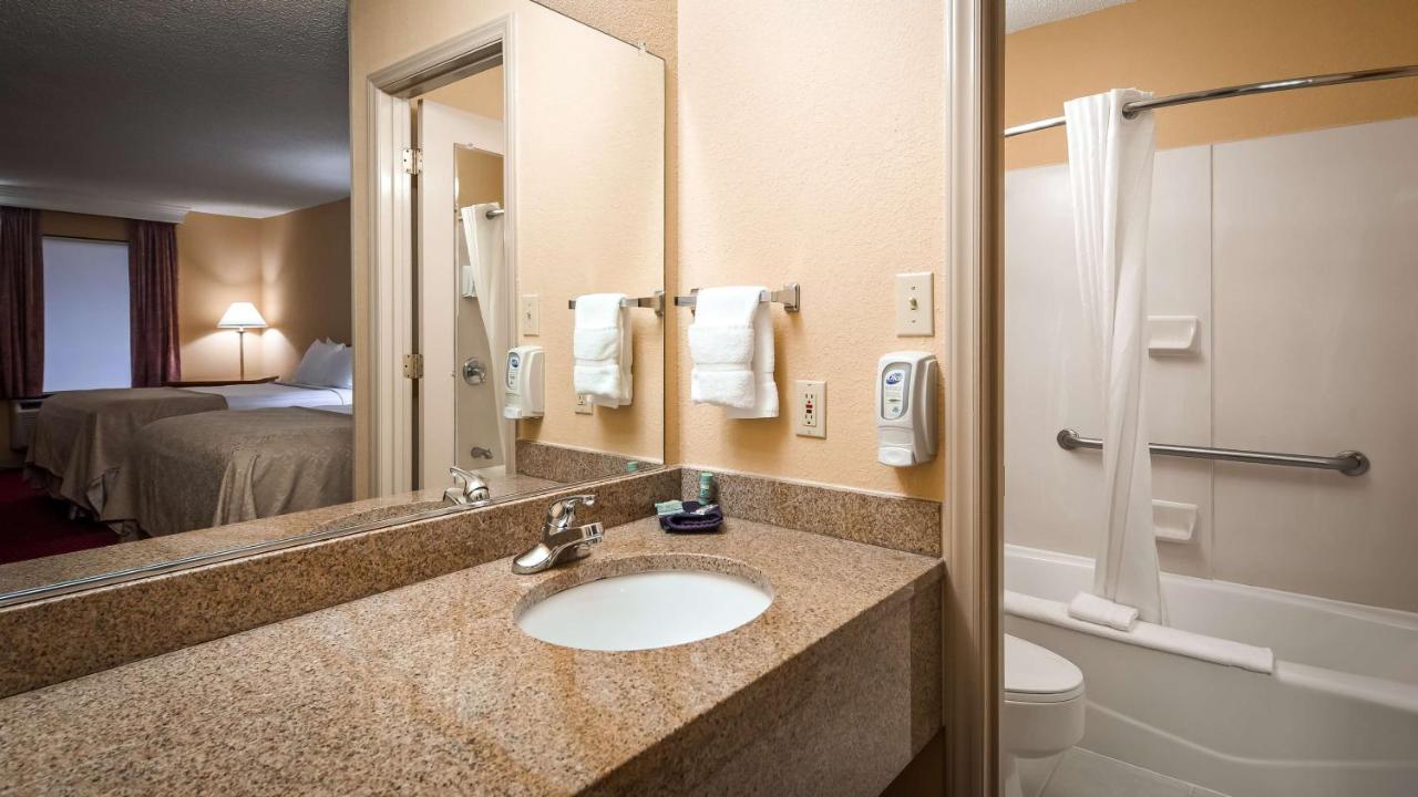 Bryson Inn Mount Airy Esterno foto